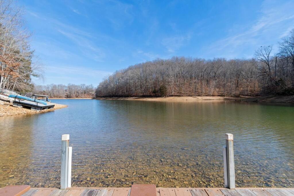 Lakeside Haven Dock/Slip Fire Pit Game Room Kayaks Winchester 외부 사진